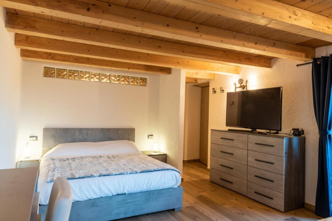 Rayon De Miel Villa Aosta Bagian luar foto
